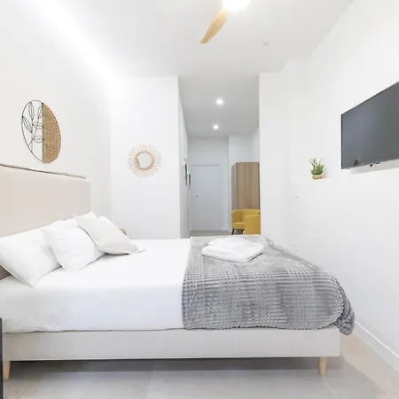 Rmz31 Loft - Espacioso Y Acogedor Estudio Con Terraza En Zona Ayora * Valencia